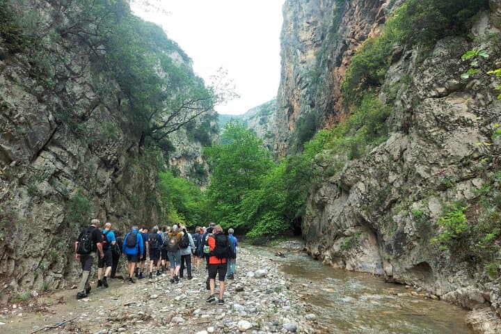 Asopos Canyon Trek with Thermopylae & Kamena Vourla: Full-Day Hiking Tour