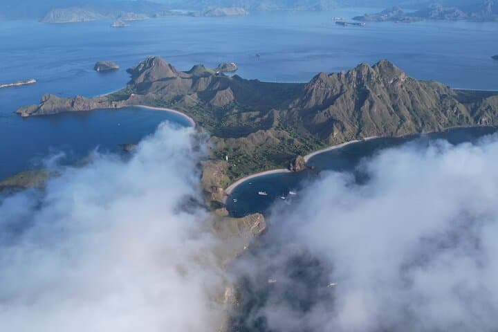 3-Day Liveaboard Komodo Sailing: Phinisi Cruise, Snorkeling & Komodo Dragons photo 3