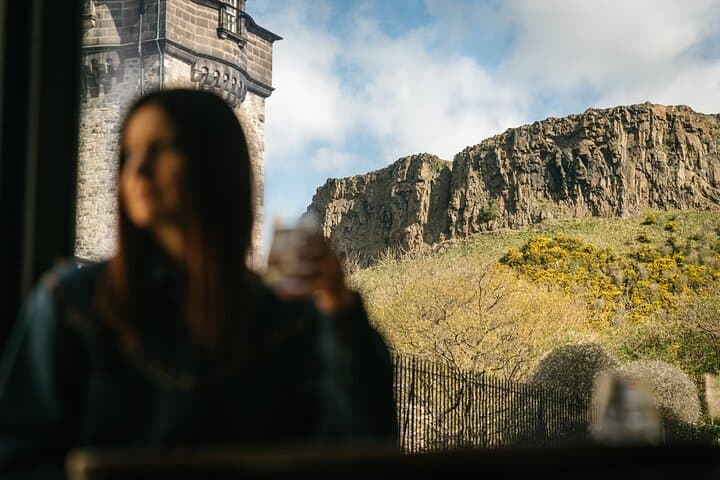 Taste & Tour Edinburgh — Old Town Food Walking Tour with Drinks photo 4