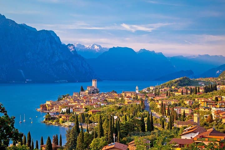 Full-Day Private Lake Garda Tour: Sirmione, Limone, Malcesine & Salò photo 1