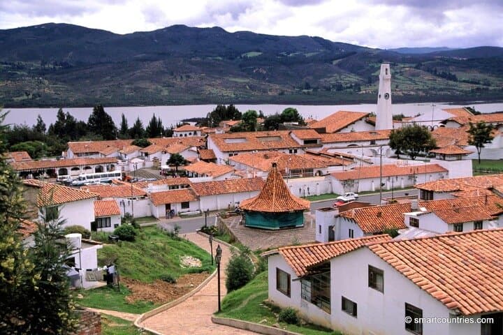 Salt Cathedral and Laguna de Guatavita Day Tour from Bogotá photo 6