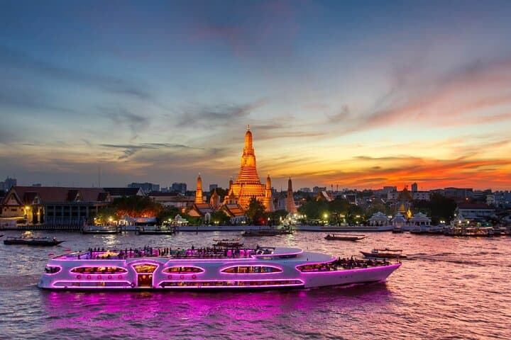 Bangkok Grand Pearl Dinner Cruise: Chao Phraya Evening Buffet & Temple Views