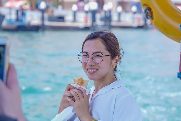 Dubai Luxury SUV Sightseeing Tour — Top 15 Must-See Highlights with Shawarma Tasting photo 4