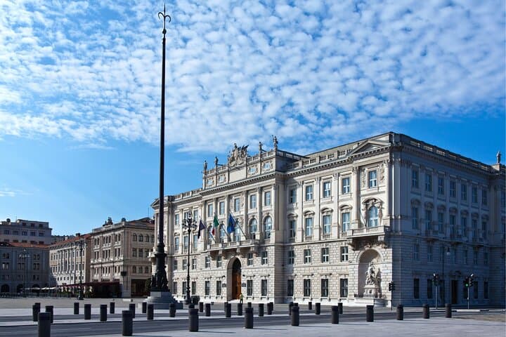 Trieste Scavenger Hunt: Self-Guided Audio Tour of Historic Landmarks photo 4