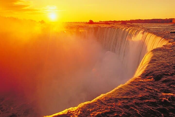 Victoria Falls Private Guided Tour — Up‑Close Walk in Mosi‑oa‑Tunya photo 2