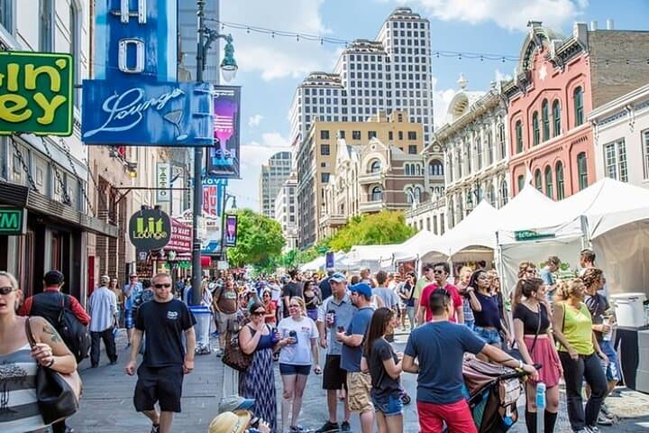 Private Austin Walking Tour — Downtown History, 6th Street & The Driskill