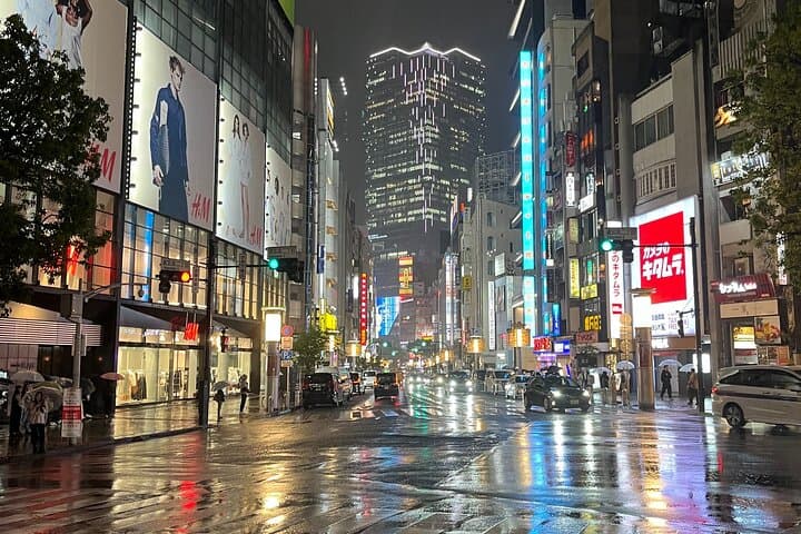 Shibuya Night Food Walk: Guided Izakaya & Hidden Eats photo 2