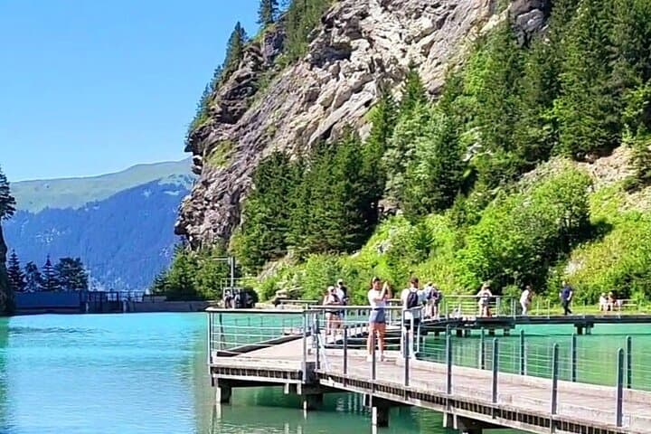 Private Guided Tour: Courchevel Villages and Lac de la Rosière photo 3