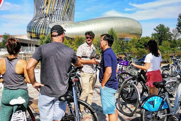 Best of Bordeaux E-Bike Tour with Pétanque, Wine & Appetizers photo 2