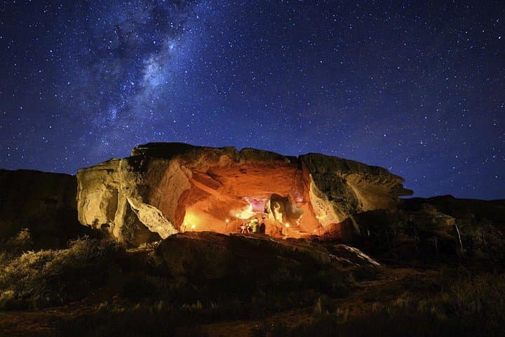 Walichu Caves 4x4 Native Tour from El Calafate: Cave Paintings, Cliff Views & Cave Lunch photo 2
