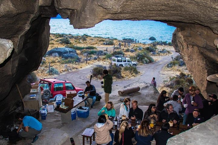 Walichu Caves 4x4 Native Tour from El Calafate: Cave Paintings, Cliff Views & Cave Lunch photo 4