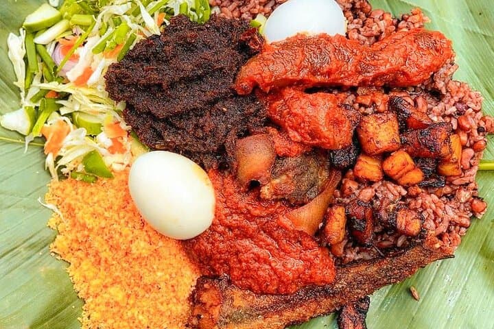 Private Street Food Tour in Accra — Taste Ghana’s Classics in 1–2 Hours photo 2