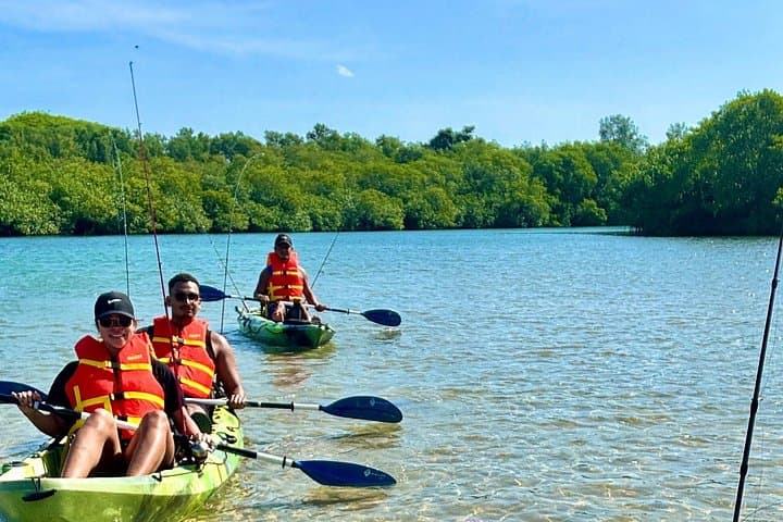 Kayaking Langosta: 2-Hour Clear-Water Kayak Rental Near Tamarindo photo 1