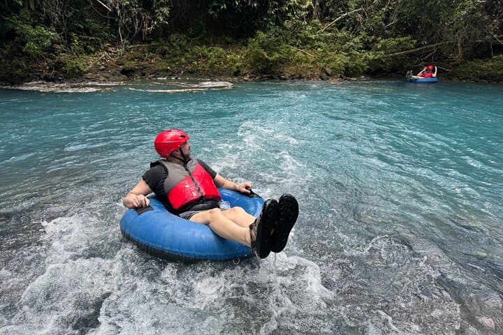 Rio Celeste Tubing Tour — Float the Turquoise River with Lunch (From La Fortuna) photo 3