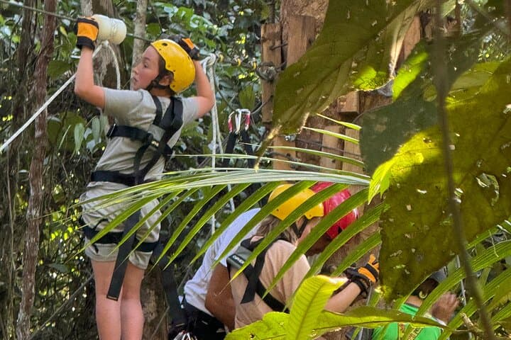 Rio Celeste Adventure Park — Zipline, Tarzan Swing & Canopy Course in Tenorio Volcano photo 4