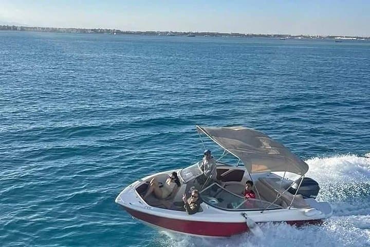 Private Speedboat to Dolphin House: 3-Hour Hurghada Snorkel & Swim Adventure photo 3