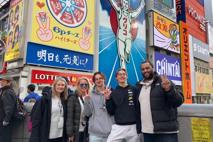 Private Osaka Walking Tour with Hotel Pickup — Osaka Castle, Dotonbori & Shinsekai photo 5