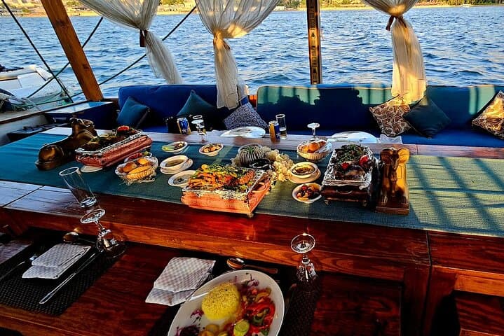 Luxury Felucca Cruise on the Nile in Luxor: Private Lunch Sail photo 4