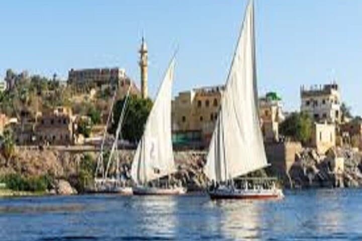 Luxury Felucca Cruise on the Nile in Luxor: Private Lunch Sail photo 5