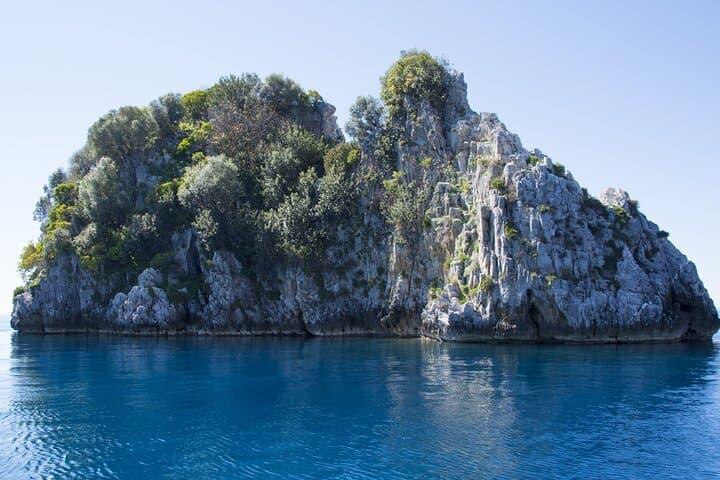 Classic Boat Trip to Capo Palinuro: Blue Grotto, Natural Arch & Swim Stops photo 5