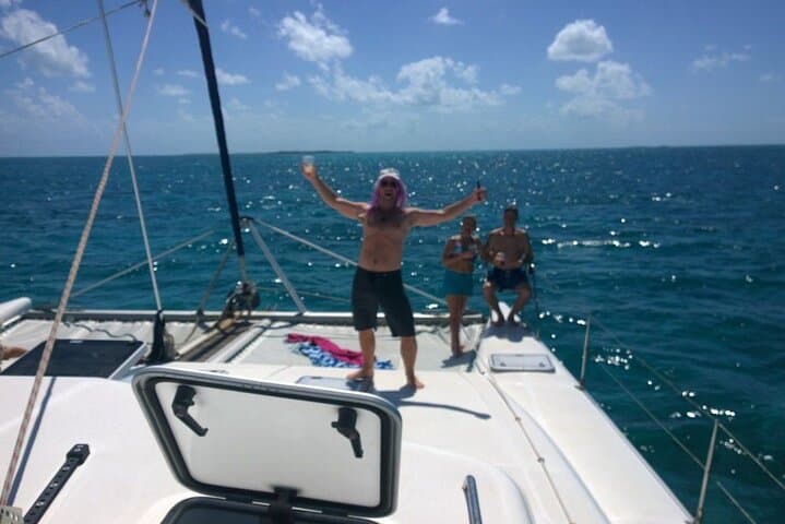 Sailing Roatan’s Southshore: Private Catamaran to French Key & Oakridge photo 4