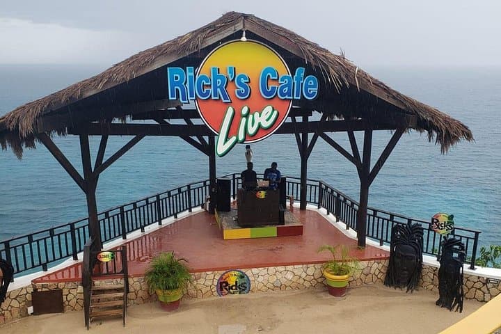 Experience the Exhilaration of Negril’s 7 Mile Beach and Rick's Cafe photo 4
