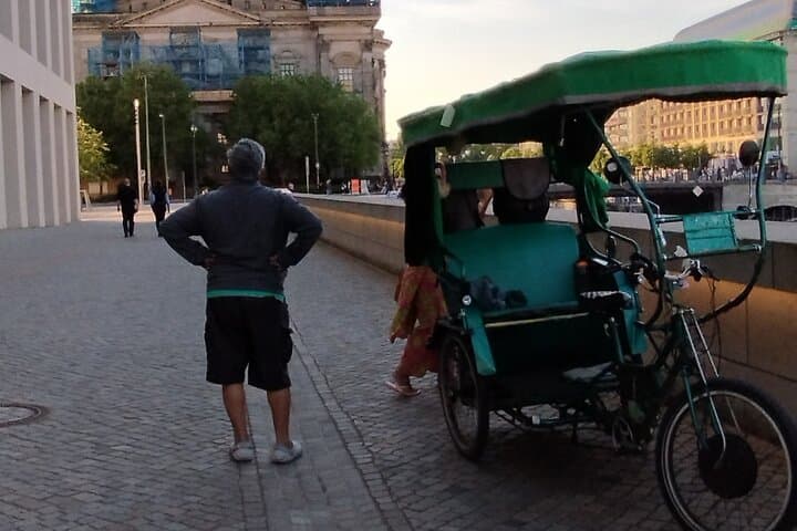 Berlin After Dark: Private Rickshaw Tour of Illuminated Landmarks photo 2