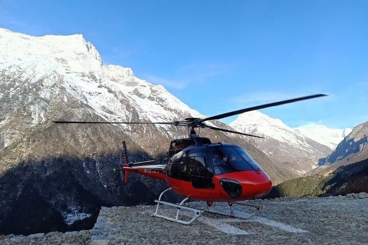Helicopter Transfer from Gorakshep to Kathmandu: Everest Valley from Above