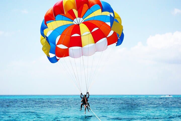 Hurghada Parasailing with Private Transfer & Speedboat Ride photo 2