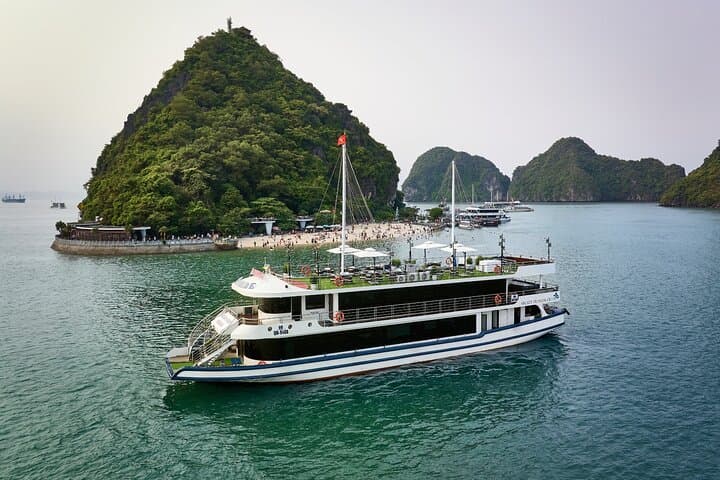 Arcady Premium Halong Bay Day Cruise: Sung Sot Cave, Titov Island & Kayak photo 1