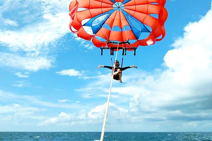 Hurghada Parasailing with Private Transfer & Speedboat Ride photo 6