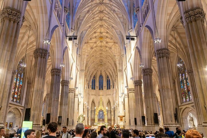 St. Patrick's Cathedral & 30 Top NYC Sights: 7-Hour Manhattan Walking Tour photo 2