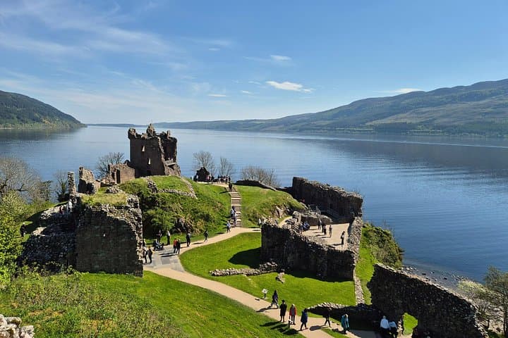 Private Scenic Loch Ness Tour from Invergordon — Fort Augustus, Dores Beach & Caledonian Canal