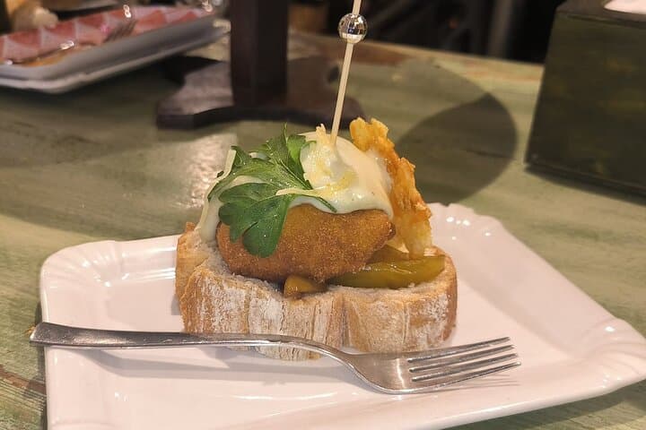 Pamplona Pintxo Crawl: 3-Stop Guided Tasting on Estafeta and Chapitela photo 6