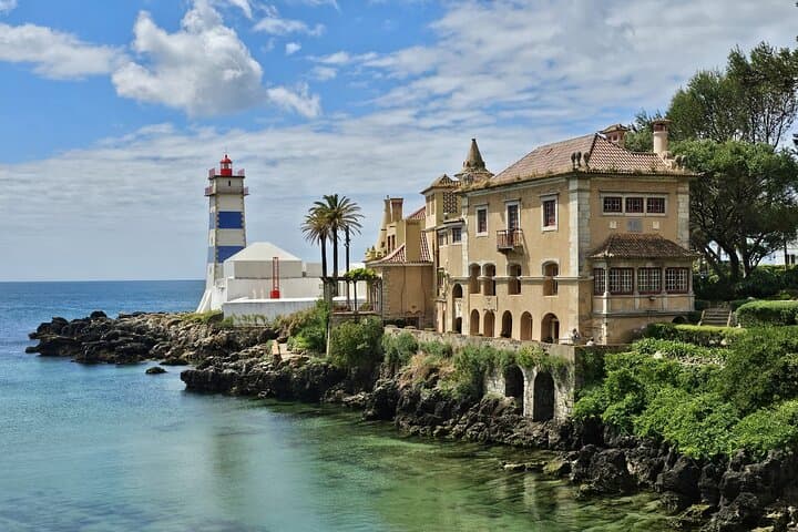 Coastal Cascais Private Tour: Cabo da Roca, Peninha & Boca do Inferno