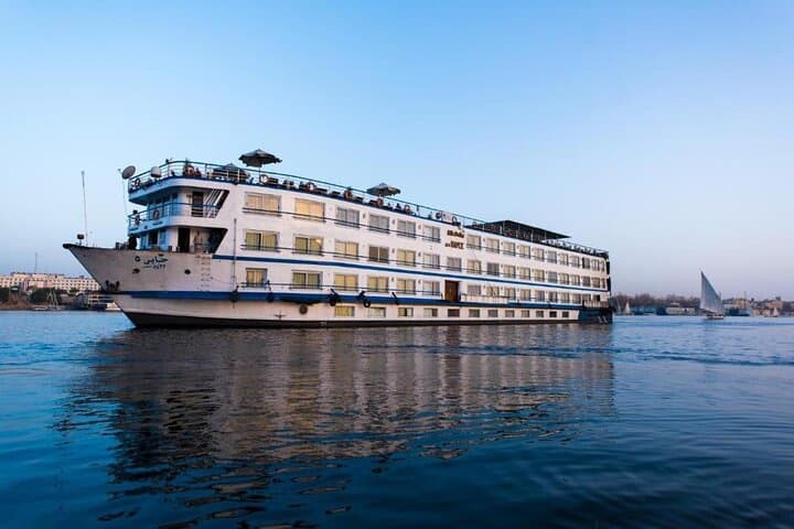 Nile River Cruise Luxor to Aswan: 4-Night Guided Journey Through Ancient Egypt