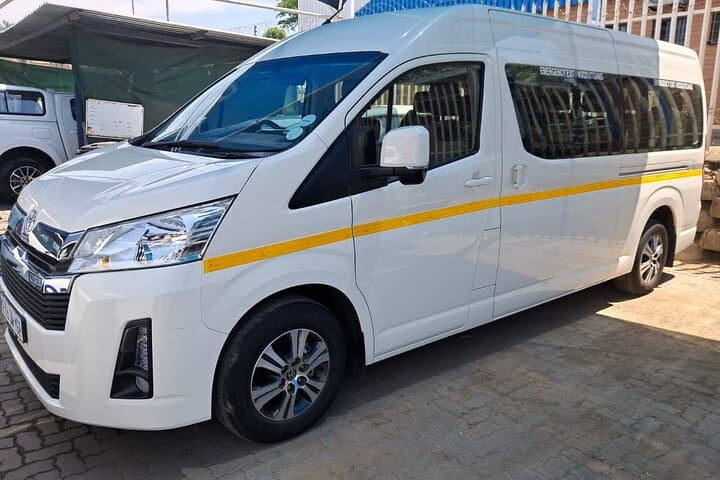 Private Airport Transfers from OR Tambo & Lanseria to Sun City
