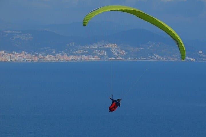 Paragliding over Cleopatra Beach: Tandem Flight from Side to Alanya photo 3