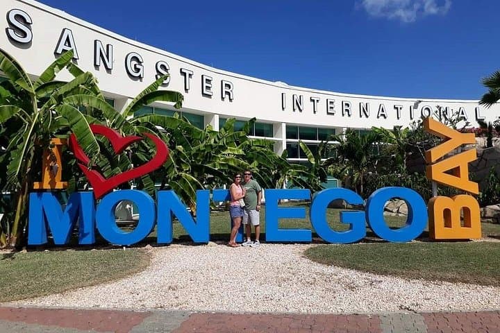 Private Montego Bay Airport Transfer to Negril — Seamless 90-Minute Ride photo 2
