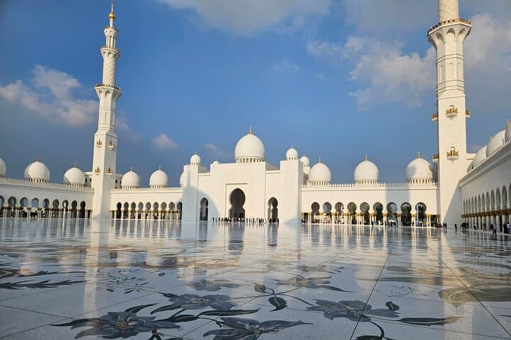 Abu Dhabi Highlights: Private Tour to Sheikh Zayed Mosque & Louvre Abu Dhabi photo 3