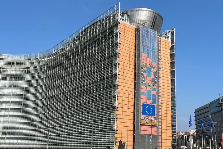 Interactive Brussels EU Quarter Scavenger Hunt — Self-Guided Walking Tour photo 4