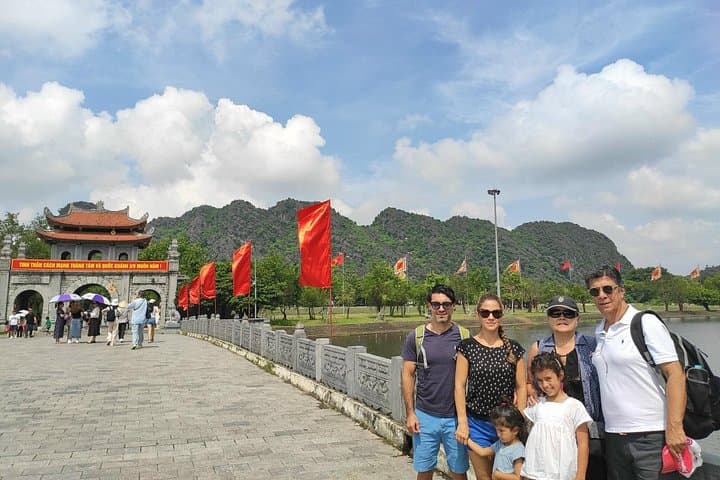 Full-Day Ninh Binh: Tam Coc Sampan, Mua Cave Hike & Hoa Lu from Hanoi photo 2