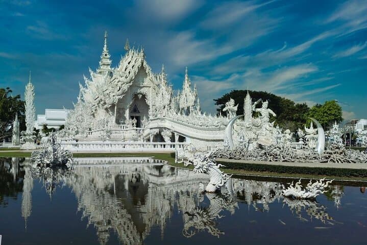 Chiang Rai's White, Black & Blue Temples: Private Full-Day Cultural Tour photo 4