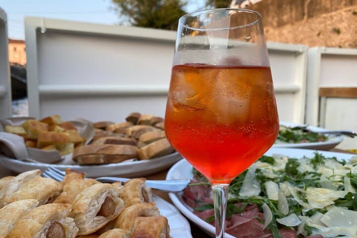 Brunch Cruise on Milan's Navigli: Historic Canal Boat Tour & Pier Brunch photo 6