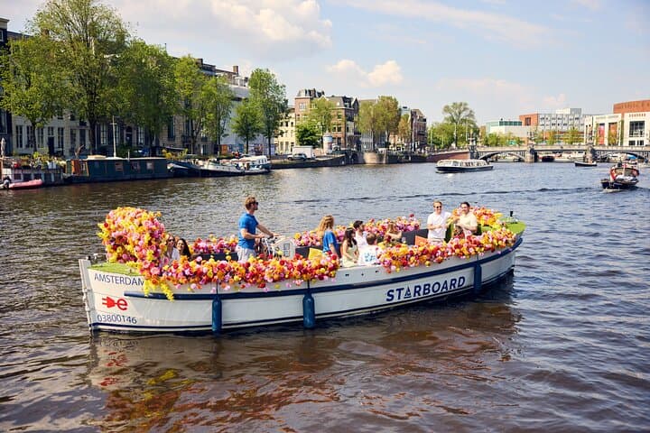 Amsterdam Flower Boat Canal Cruise with Local Guide — 60-Minute Canal Tour photo 4