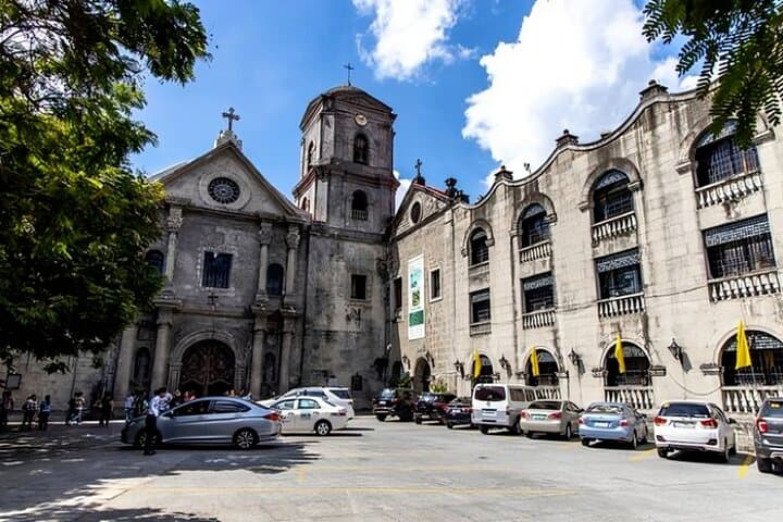 Essential Quito Walking Tour: Plaza Grande, La Ronda & Historic Center photo 2