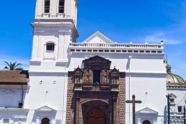 Essential Quito Walking Tour: Plaza Grande, La Ronda & Historic Center photo 6
