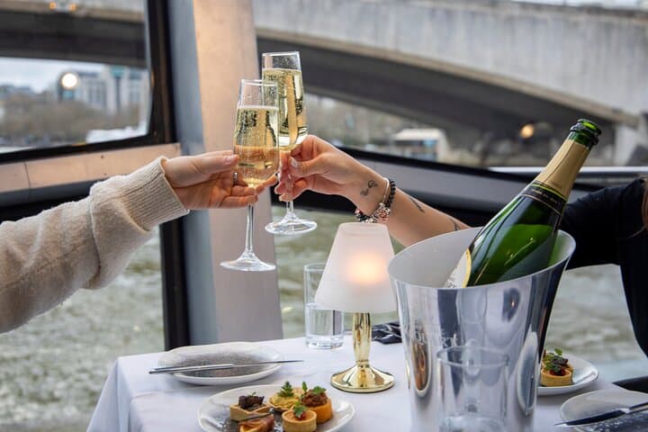 Thames Dinner Cruise London: Evening Riverboat Dinner, Views & Live Entertainment photo 6
