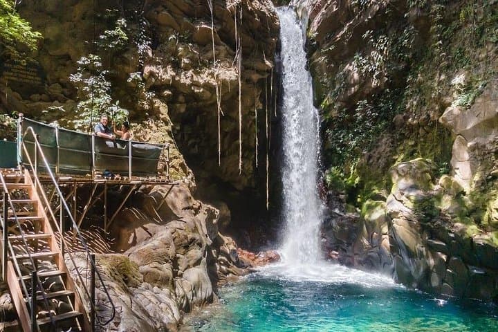 Rincón de la Vieja Volcano Hike, Waterfall Swim & Hot Springs Day Trip photo 3
