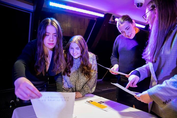 Thames Murder Mystery Dinner Cruise in London — Interactive River Dinner Experience photo 3